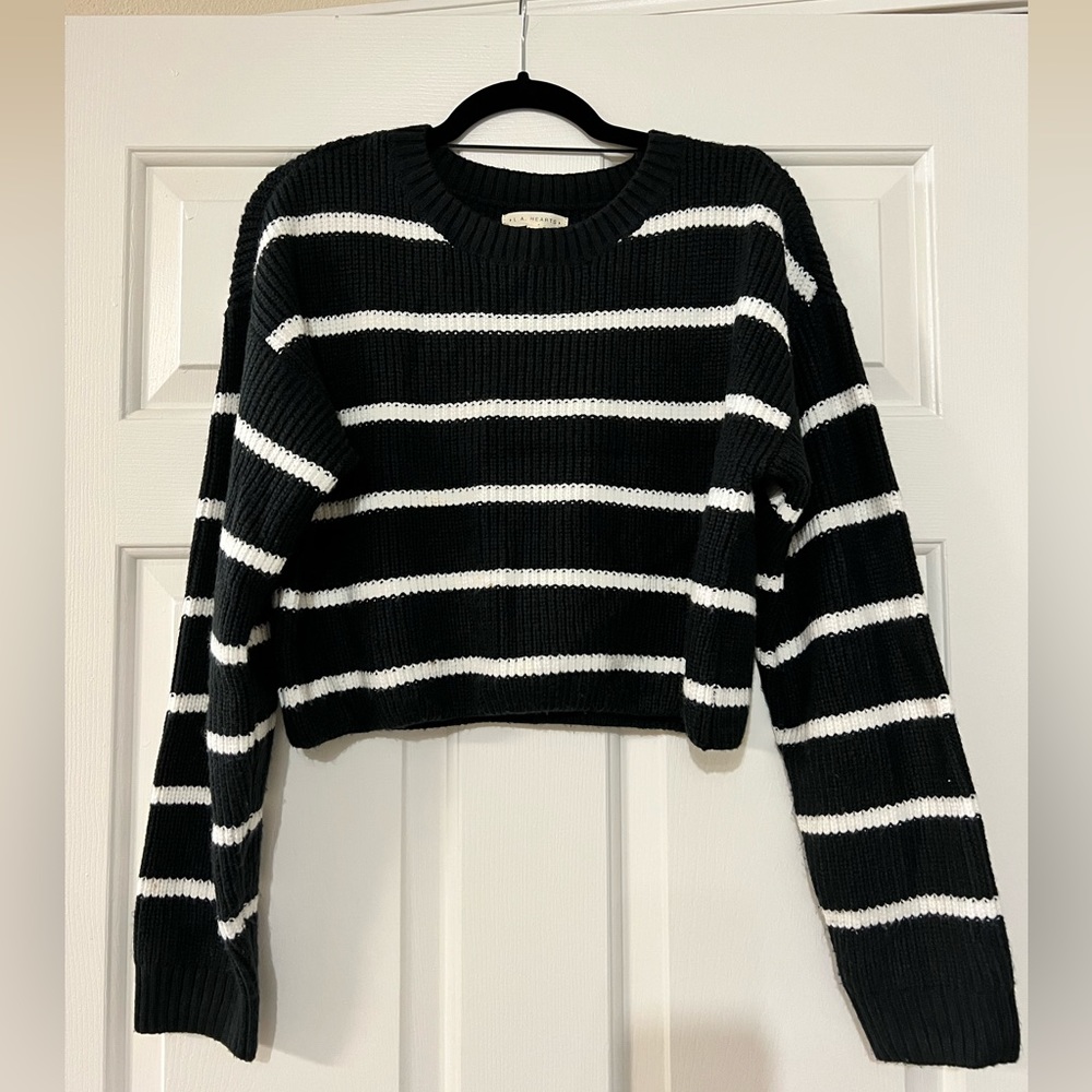Cropped Knitted Sweater